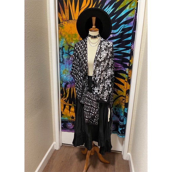 🌈 Lovely artistic shape kimono cardigan - Picture 10 of 11